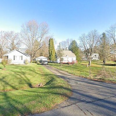 3760 Keewahdin Rd, Fort Gratiot, MI 48059