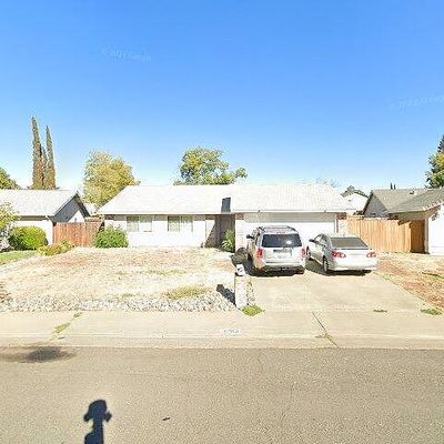 3763 Station St, Sacramento, CA 95827