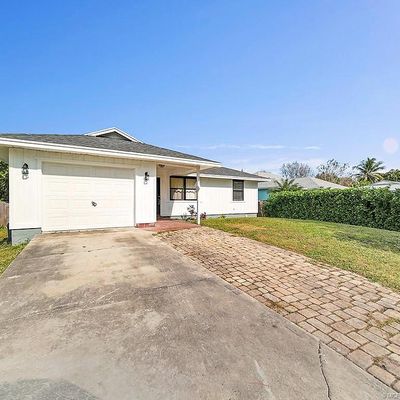 3775 Se Middle St, Stuart, FL 34997