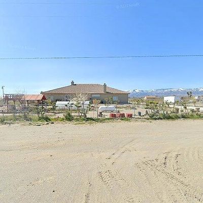 3789 Luna Rd, Phelan, CA 92371