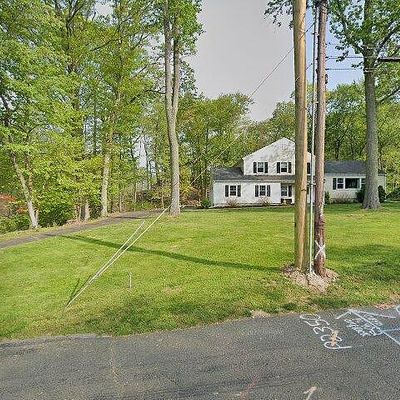 38 Far Horizons Dr, Easton, CT 06612