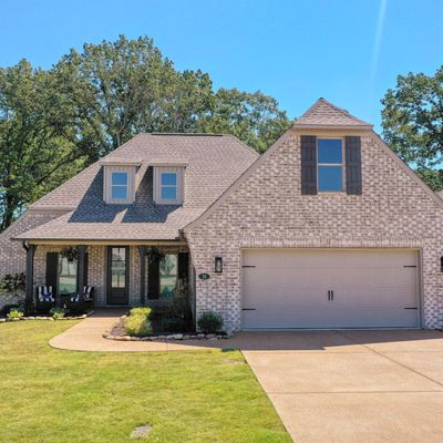 38 Emerald Breeze Dr, Jackson, TN 38305