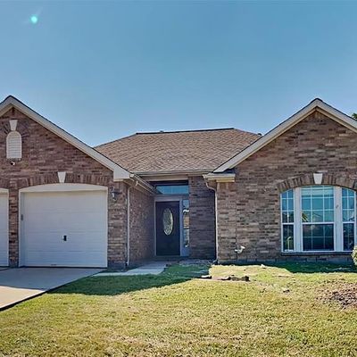 3802 Maple Leaf Cir, La Porte, TX 77571