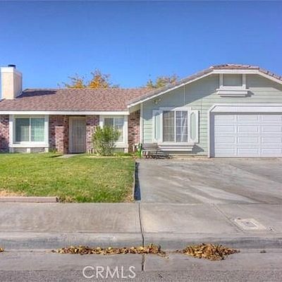 38045 Boxthorn St, Palmdale, CA 93552