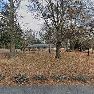 3808 Pine Cove Dr, Gastonia, NC 28056