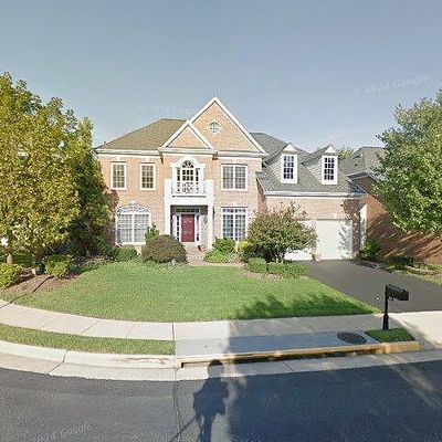 3817 Daniels Run Ct, Fairfax, VA 22030