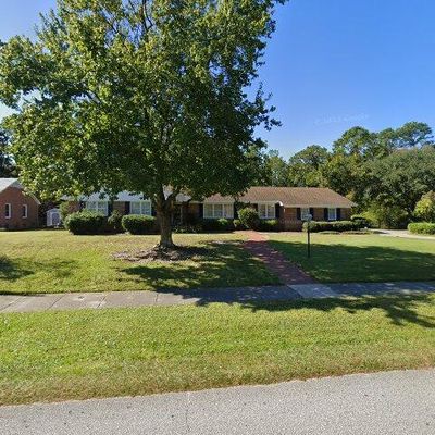 3822 Canterbury Rd, Wilmington, NC 28403