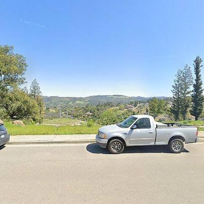 3824 Skyfarm Dr, Santa Rosa, CA 95403