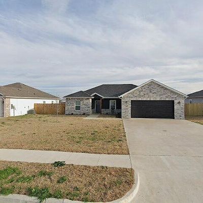 3825 Skylane Ave, Corsicana, TX 75110