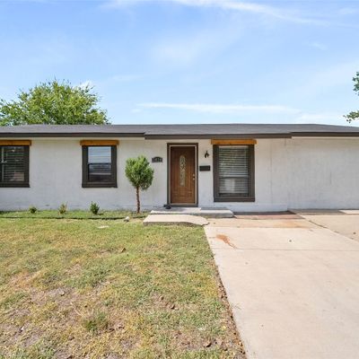 3829 Newport Dr, Garland, TX 75043