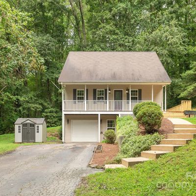 39 Apple Creek Ln, Hendersonville, NC 28792