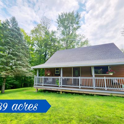 39 Boyds Mills Rd, Beach Lake, PA 18405