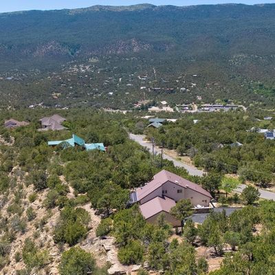 39 High Country Dr, Cedar Crest, NM 87008