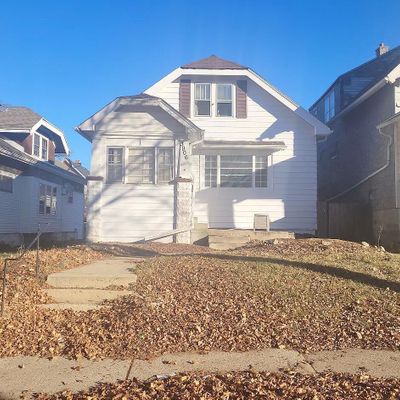 3906 N 14 Th St, Milwaukee, WI 53206