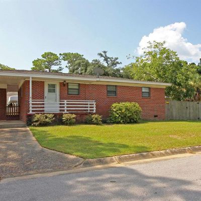 3915 N 10 Th Ave, Pensacola, FL 32503