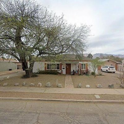 3925 E Desmond Ln, Tucson, AZ 85712