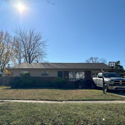 39529 Balboa Dr, Sterling Heights, MI 48313