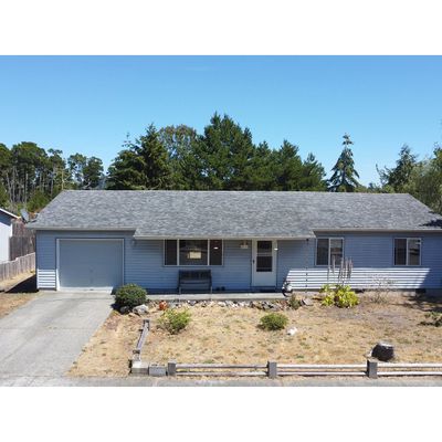 3474 Lilac St, Florence, OR 97439