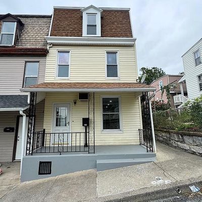 349 Poplar St, Steelton, PA 17113