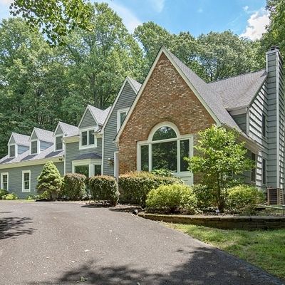 35 Calais Rd, Mendham, NJ 07945