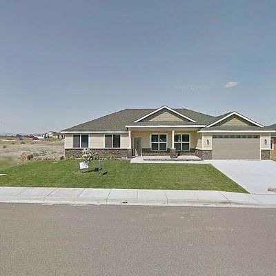 3502 Hovley Ln, Pasco, WA 99301