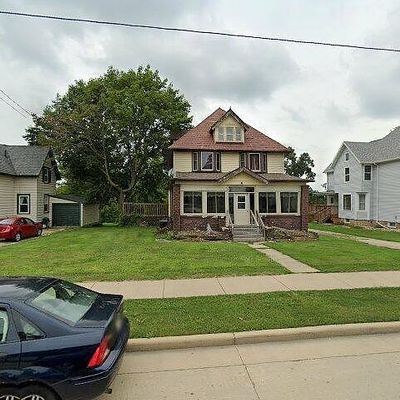 351 N Main St, Juneau, WI 53039