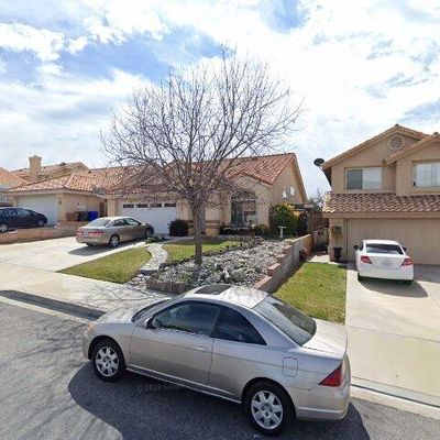 35147 Willow Springs Dr, Yucaipa, CA 92399