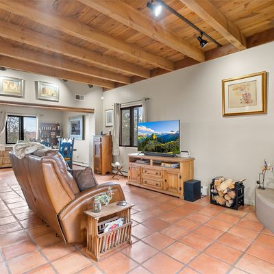 352 Calle Loma Norte, Santa Fe, NM 87501