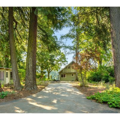 3520 Upper Dr, Lake Oswego, OR 97035