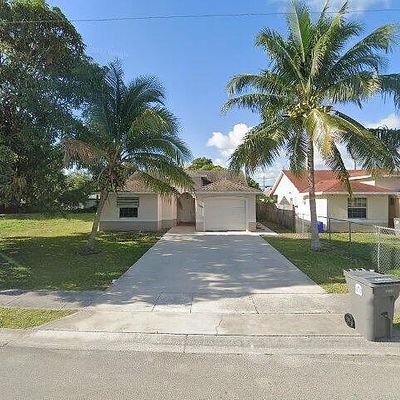 3522 Hiawatha Ave, West Palm Beach, FL 33409