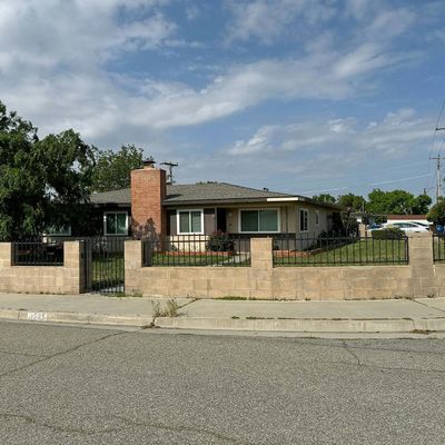 3525 Herndon St, Bakersfield, CA 93312