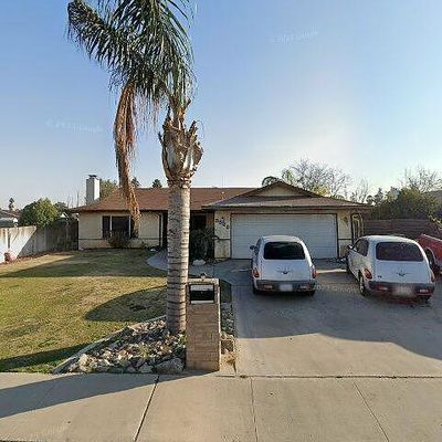 3528 S Half Moon Dr, Bakersfield, CA 93309