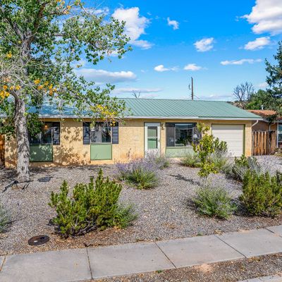 353 Kayenta Dr, White Rock, NM 87547