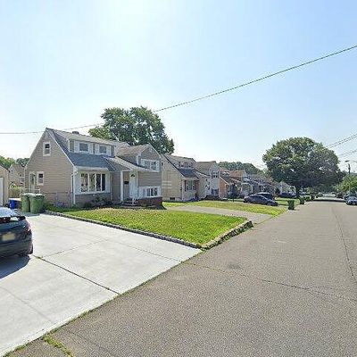 36 Robin Pl, Parlin, NJ 08859