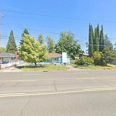 360 W Stewart Ave, Medford, OR 97501