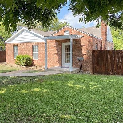 3620 Staduim Drive, Fort Worth, TX 76109