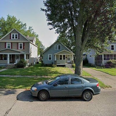 363 High St, Elyria, OH 44035