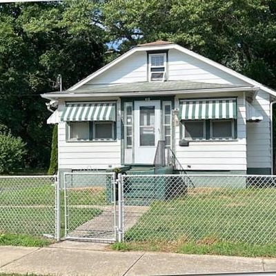 410 Magnolia St, Salem, NJ 08079