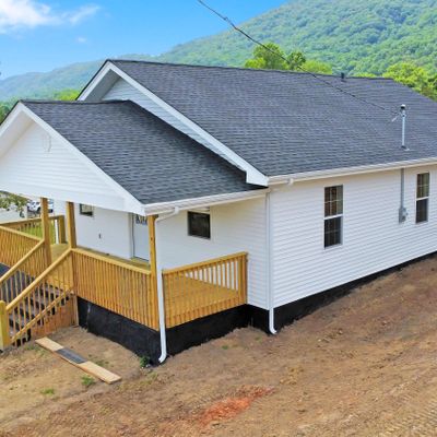 410 W Walden St, La Follette, TN 37766