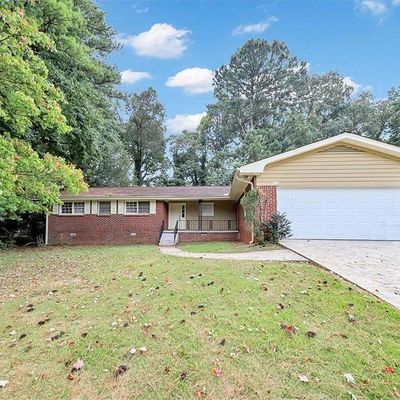 4109 Spartan Ln, Stone Mountain, GA 30083