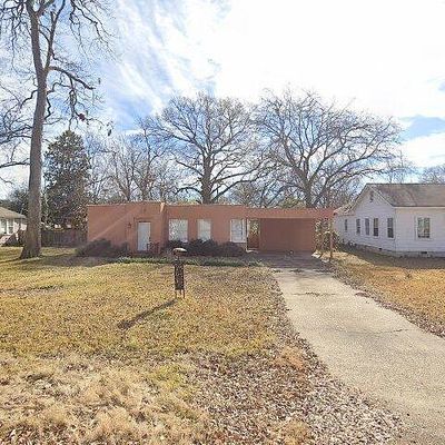 411 W Jefferson Ave, Greenwood, MS 38930