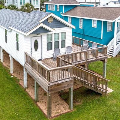 4115 Surf Dr, Galveston, TX 77554