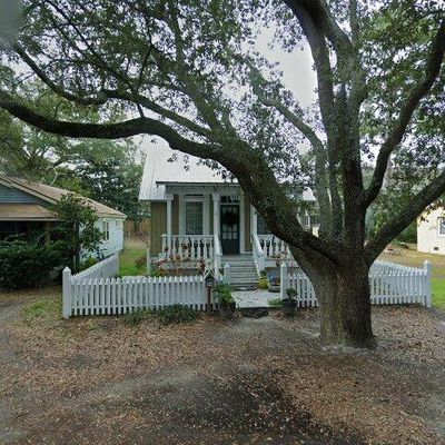 413 N Caswell Avenue Southport, Southport, NC 28461