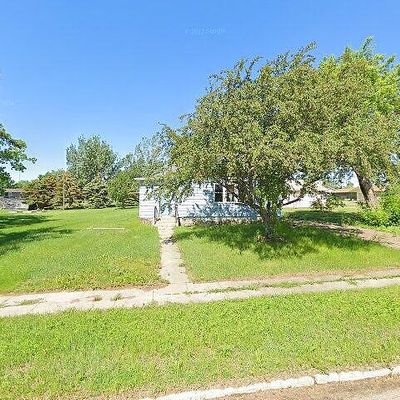 413 Main St N, Berthold, ND 58718