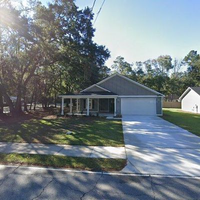 413 Pine Street, Darien, GA 31305