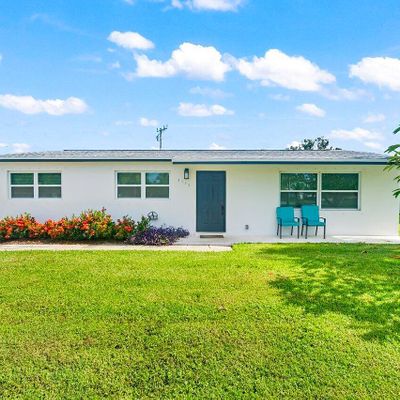 4137 Rodgers St, Palm Beach Gardens, FL 33410