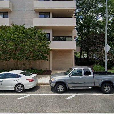 4141 N Henderson Rd #408, Arlington, VA 22203