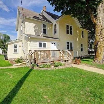 416 Elm St, Birnamwood, WI 54414