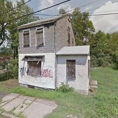 416 N 29 Th St, Camden, NJ 08105