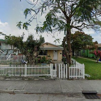 416 S C St, Lake Worth Beach, FL 33460